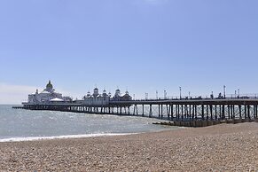 Bicknell House Hyde 1st