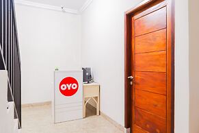 OYO 1519 Axl Residence