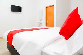 OYO 1519 Axl Residence