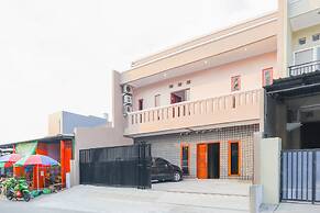 OYO 1519 Axl Residence