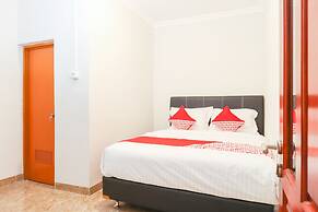 OYO 1519 Axl Residence