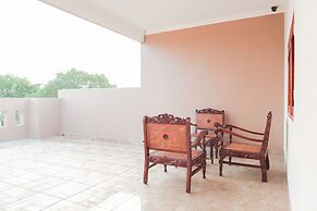 OYO 1519 Axl Residence