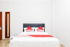 OYO 1519 Axl Residence