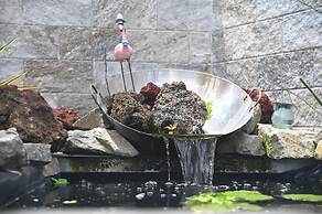 La Croisee Des Sentiers