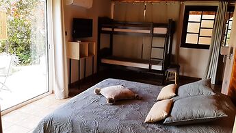 La Croisee Des Sentiers