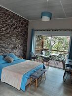 La Croisee Des Sentiers