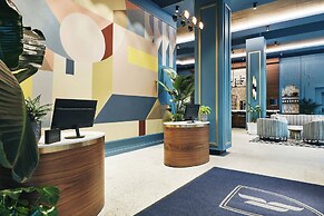 Kinley Cincinnati Downtown, a Tribute Portfolio Hotel