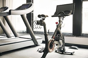 Kinley Cincinnati Downtown, a Tribute Portfolio Hotel