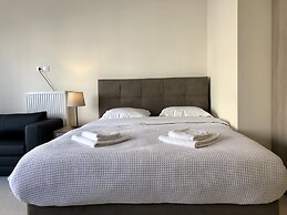 InCity El Metro 101, Deluxe Studio