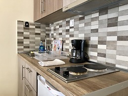 InCity El Metro 102, Deluxe Studio