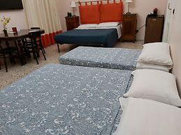 Vittoria Guest House - Battipaglia