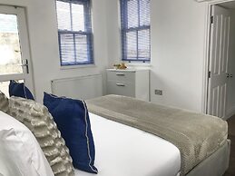 Lux Blu - Truro Apartment