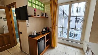 Vittoria Guest House - Salerno