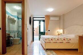 Vittoria Guest House - Salerno