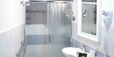 Vittoria Guest House - Salerno