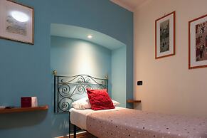 Vittoria Guest House - Salerno