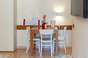 Vittoria Guest House - Salerno