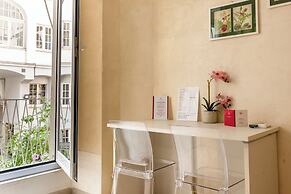 Vittoria Guest House - Salerno