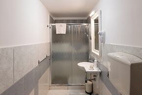 Vittoria Guest House - Salerno