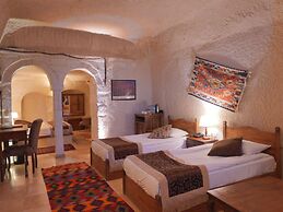 Kismet Cave Mansion