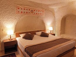 Kismet Cave Mansion