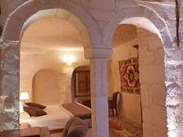 Kismet Cave Mansion