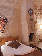 Kismet Cave Mansion