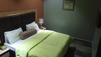 Hard Break Hotel and Suite
