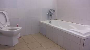 Global Friendship Hotel