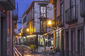 Downtown Funchal Apartments 2A Fanal by An Island Apart