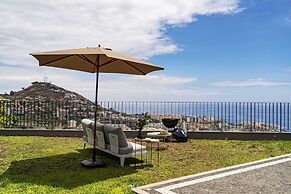Vila Papagaio Verde by An Island Apart