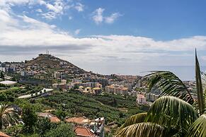 Vila Papagaio Verde by An Island Apart