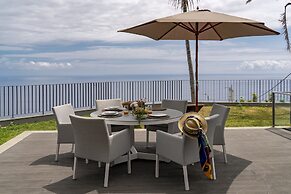 Vila Papagaio Verde by An Island Apart