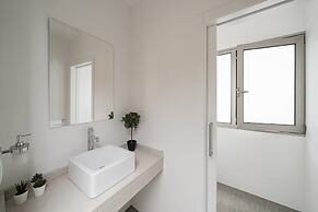 Drapes Design Apartments I by An Island Apart