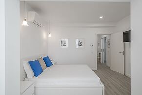 Drapes Design Apartments I by An Island Apart