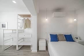 Drapes Design Apartments I by An Island Apart
