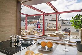 Drapes Design Apartments I by An Island Apart