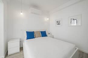 Drapes Design Apartments I by An Island Apart