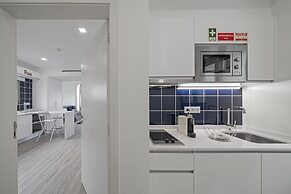 Drapes Design Apartments III by An Island Apart