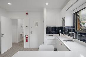Drapes Design Apartments III by An Island Apart
