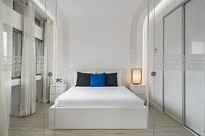 Drapes Design Apartments II by An Island Apart