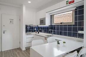 Drapes Design Apartments II by An Island Apart