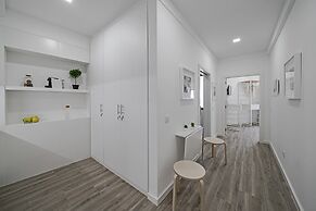 Drapes Design Apartments II by An Island Apart