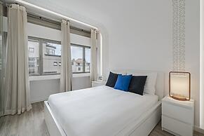 Drapes Design Apartments II by An Island Apart