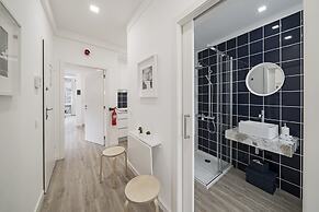 Drapes Design Apartments II by An Island Apart