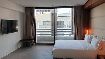 Urban Luxury Loft Penthouse