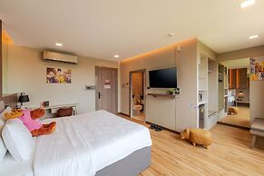 Moose Hotel