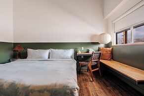 Mellow Moon Lodge
