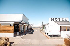 Mellow Moon Lodge