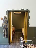 Mellow Moon Lodge